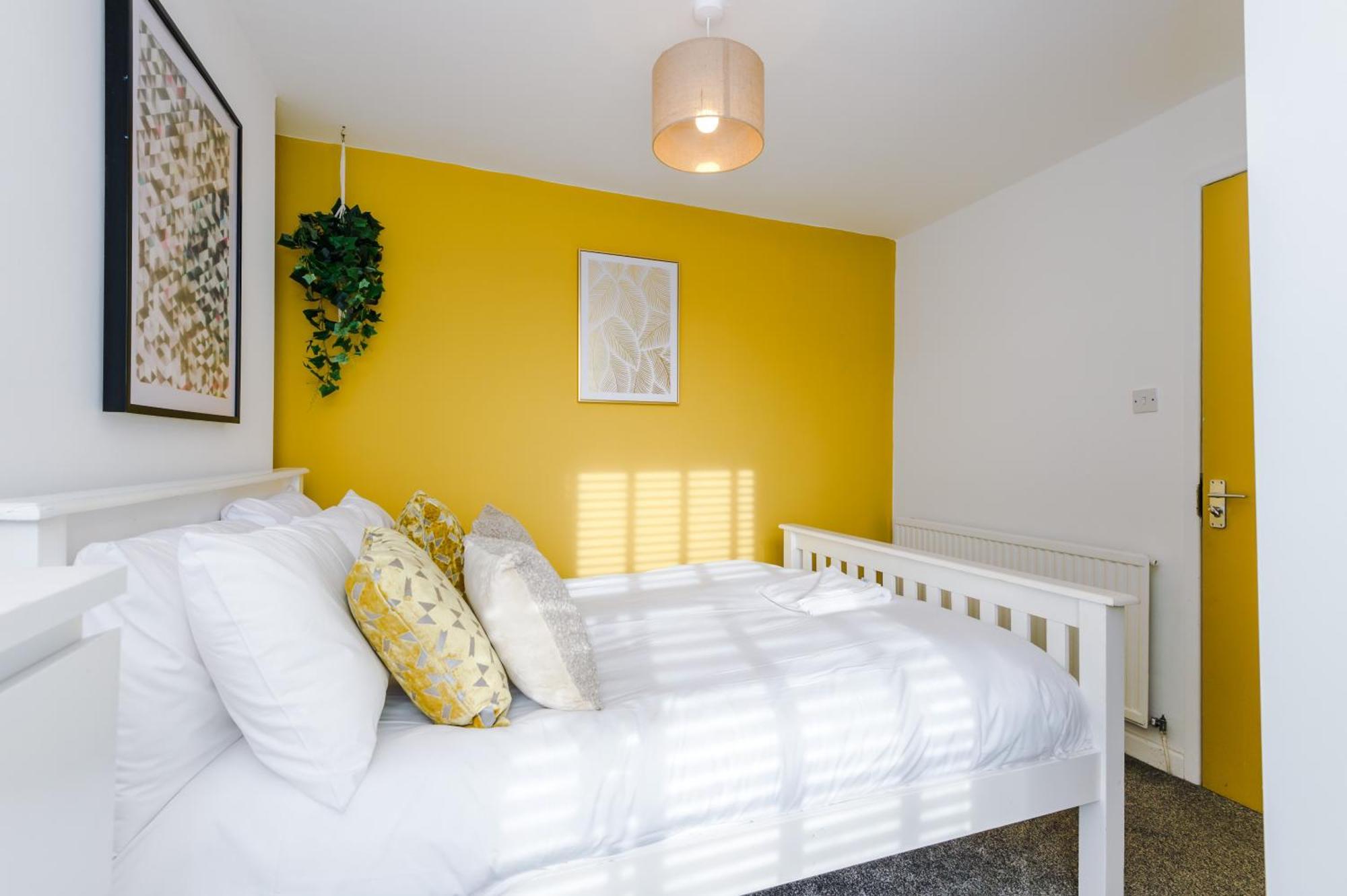 Large 7 Bedroom Town House In Chester City Centre Экстерьер фото