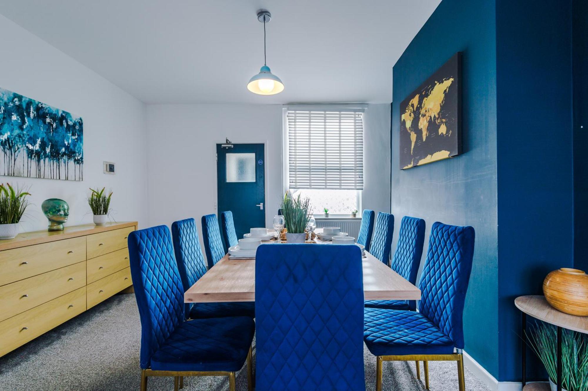 Large 7 Bedroom Town House In Chester City Centre Экстерьер фото