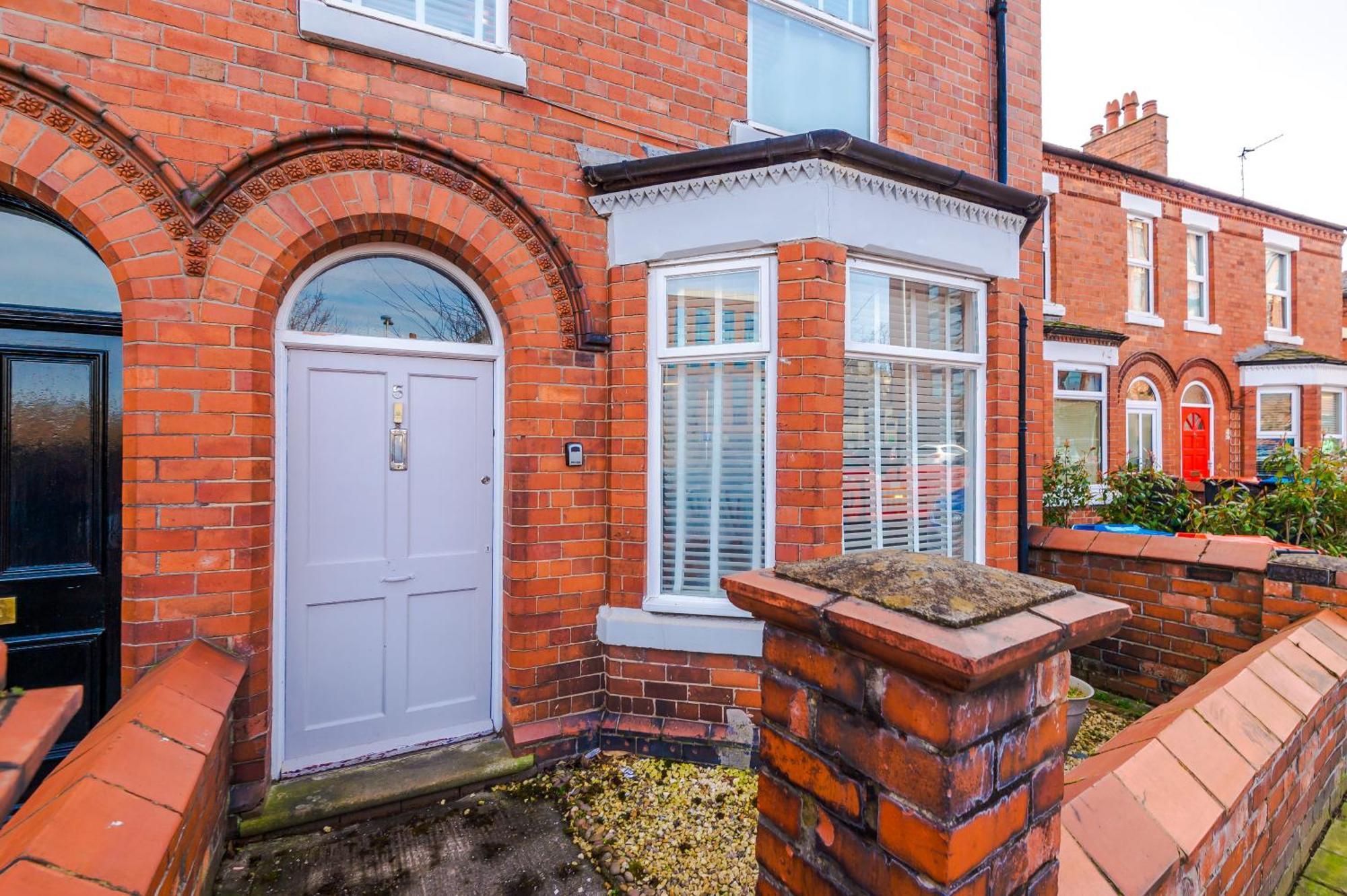Large 7 Bedroom Town House In Chester City Centre Экстерьер фото