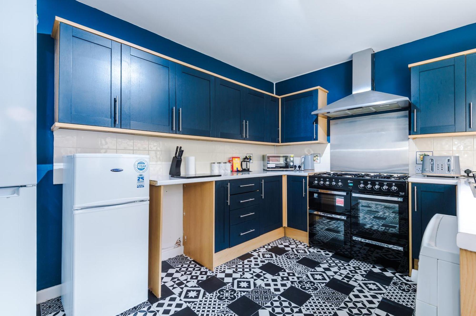 Large 7 Bedroom Town House In Chester City Centre Экстерьер фото