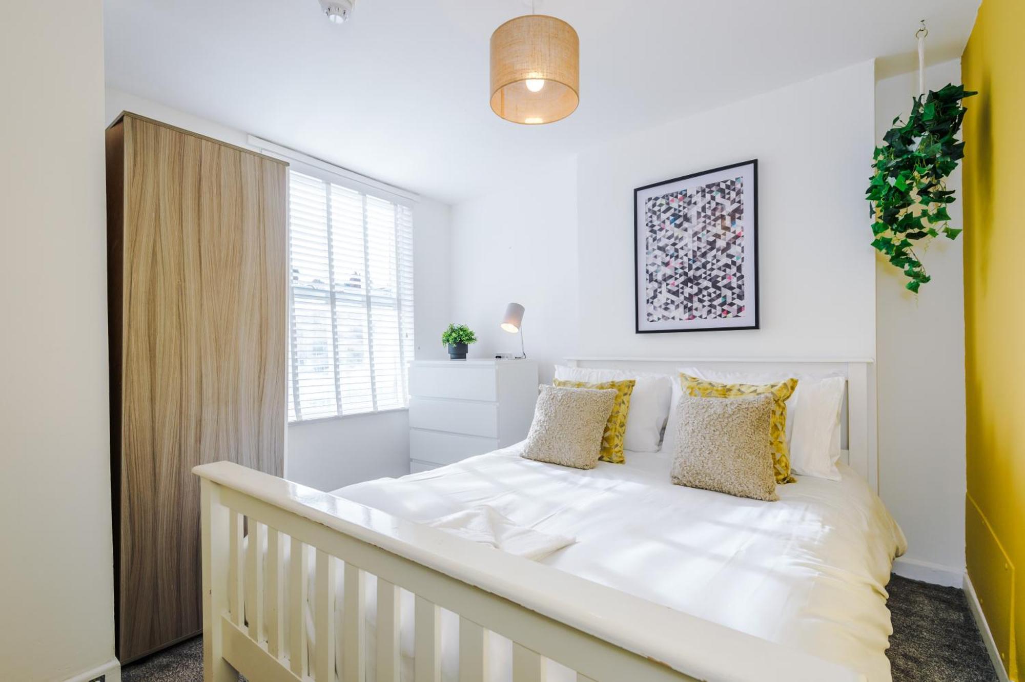 Large 7 Bedroom Town House In Chester City Centre Экстерьер фото